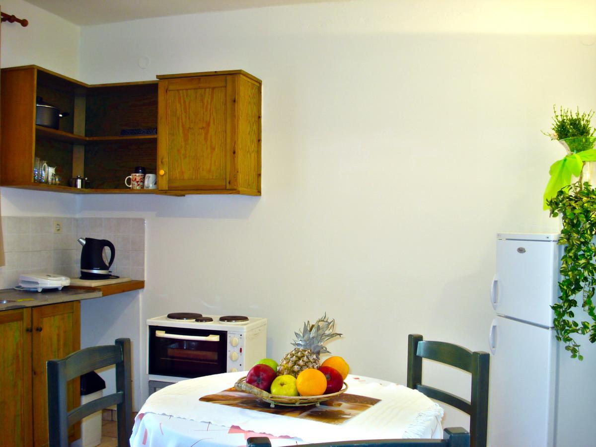 Elina Apartments Gouves Pokoj fotografie